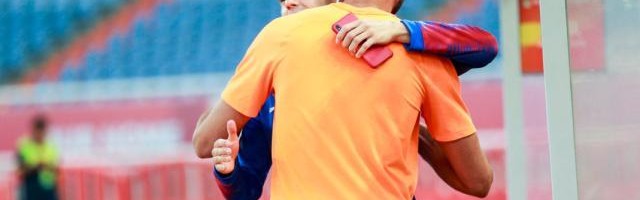 半岛体育官网-中超旧将意甲首次相遇 佩莱造点受伤沙拉维4射0中